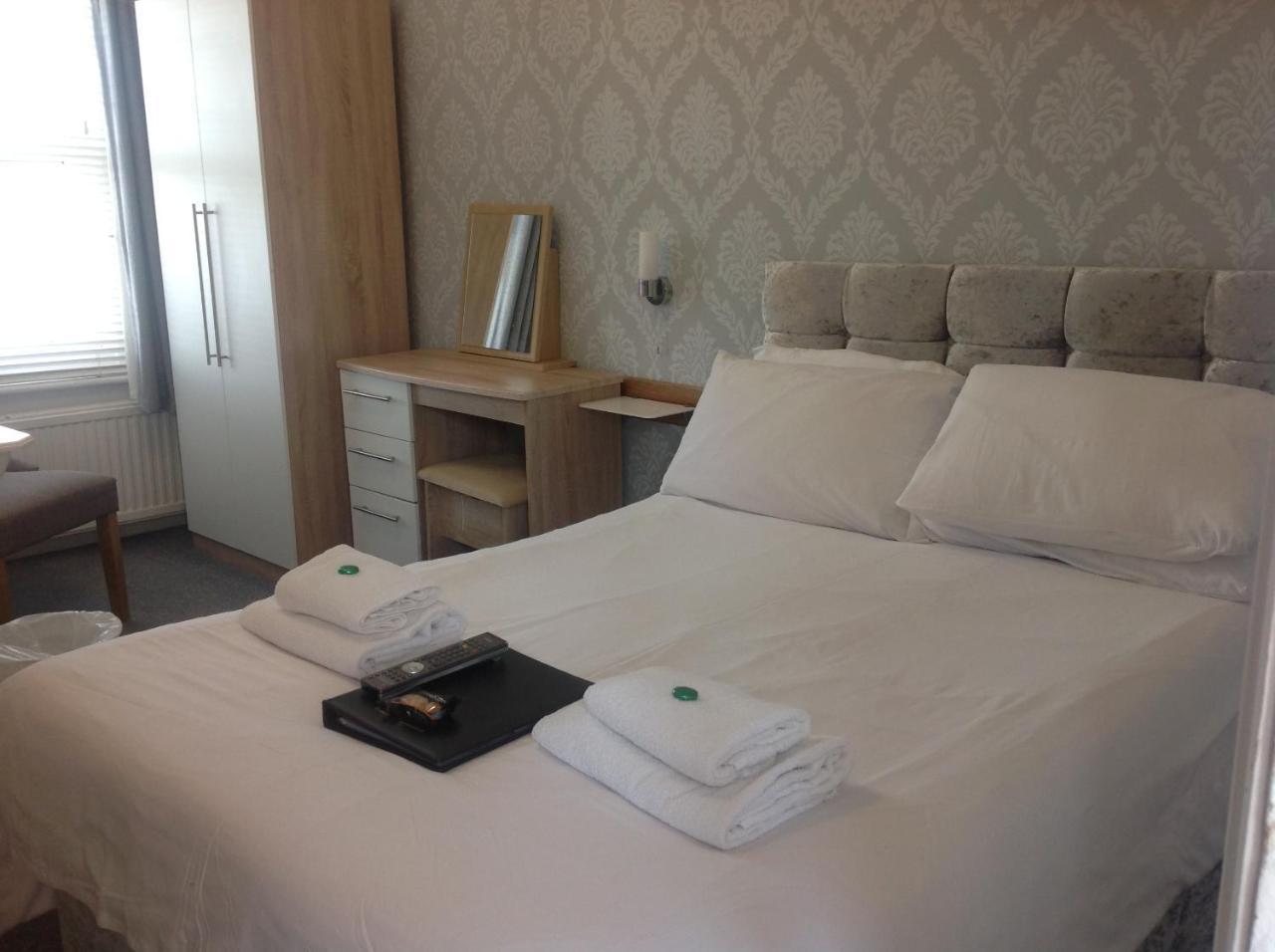 Grosvenor Hotel 3*